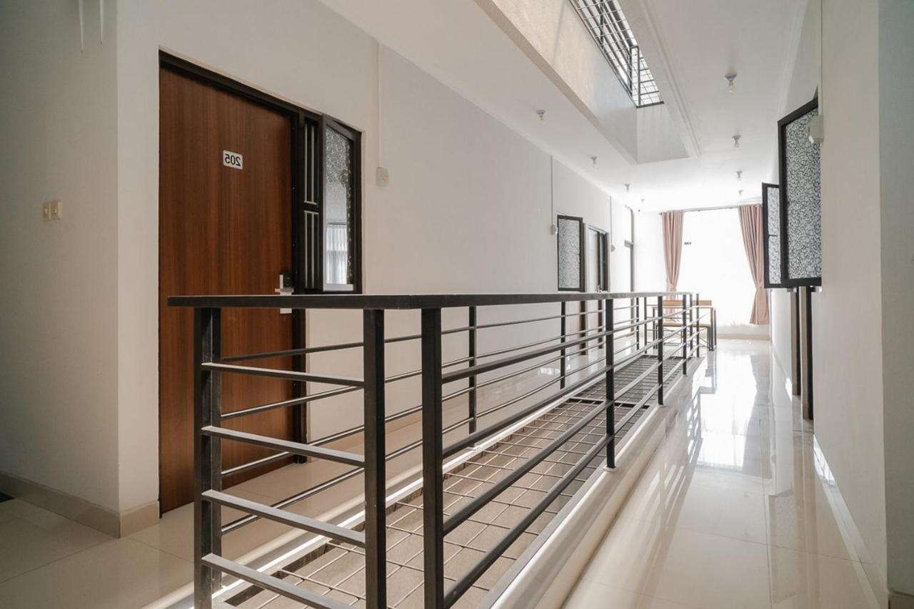 Hotel Koolkost Near Pasar Baru Yakarta Exterior foto